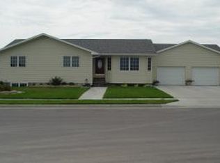 1709 Charles St, Mitchell, SD 57301