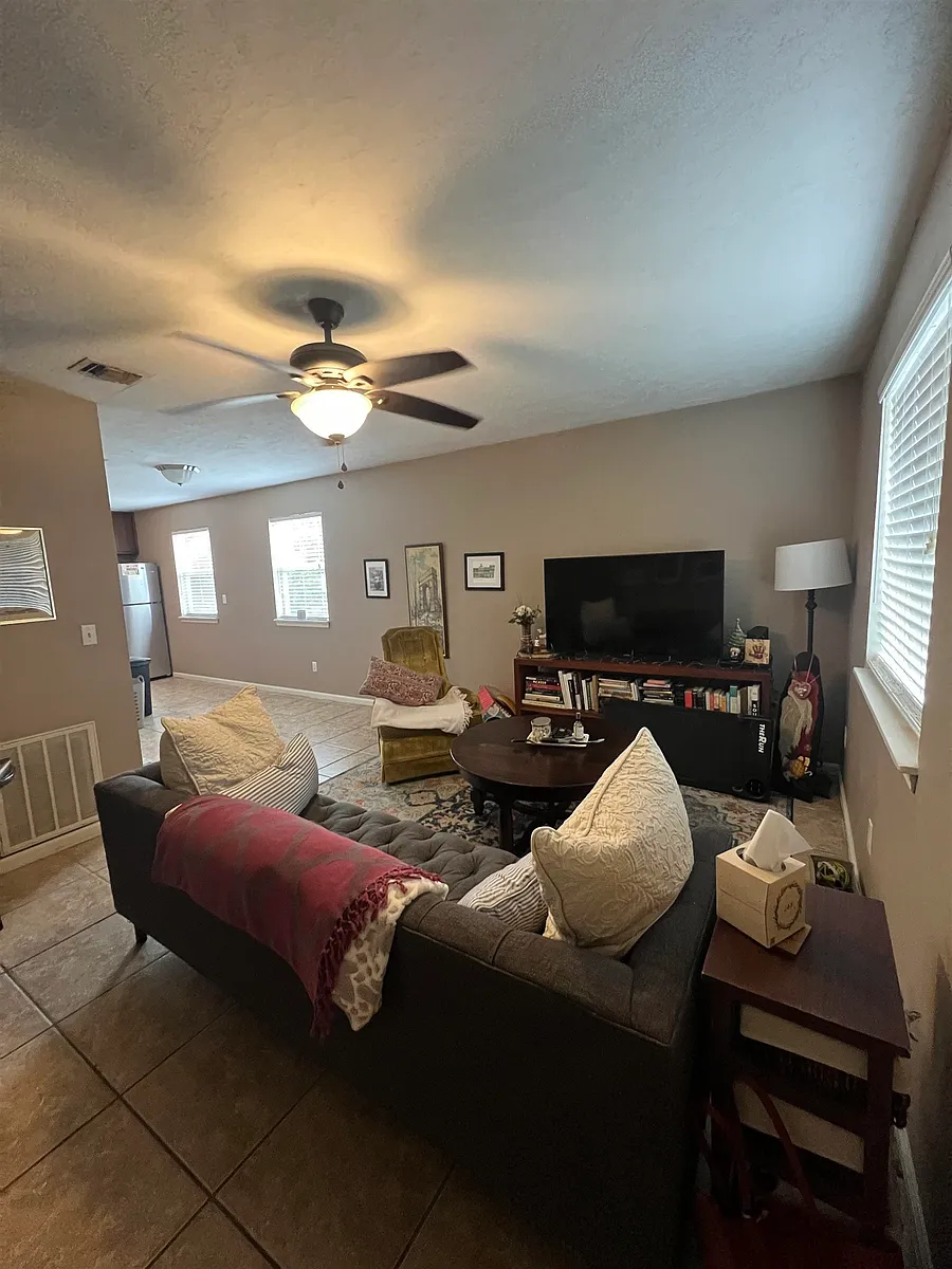 Building Photo - 285 Dixie Dr #B2