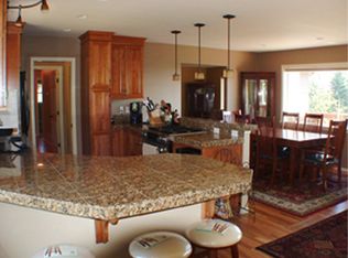 10107 SE Tyler Ct, Happy Valley, OR