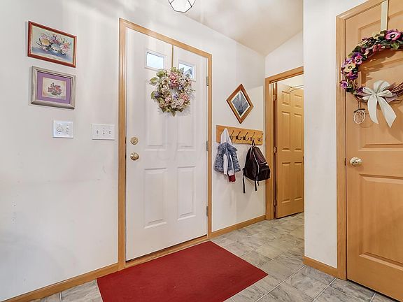 4th image of 808 Village Mill Dr
