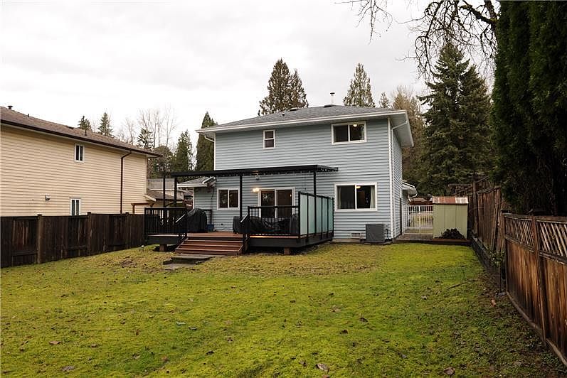 1st image of 22130 River Bnd