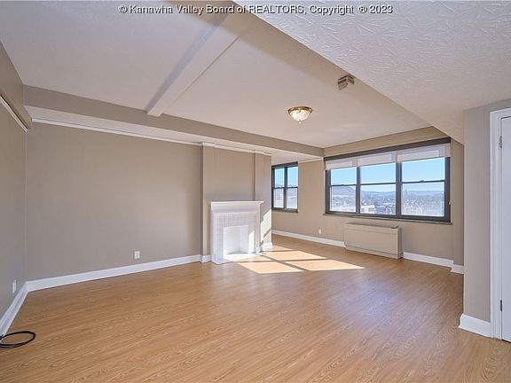 2nd image of 1108 Kanawha Blvd E #603-603-60