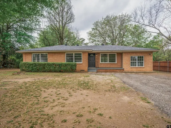 2103 Royal Ln, Longview, TX 75604