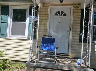 5814 Robinson St APT D, Hanahan, SC 29410