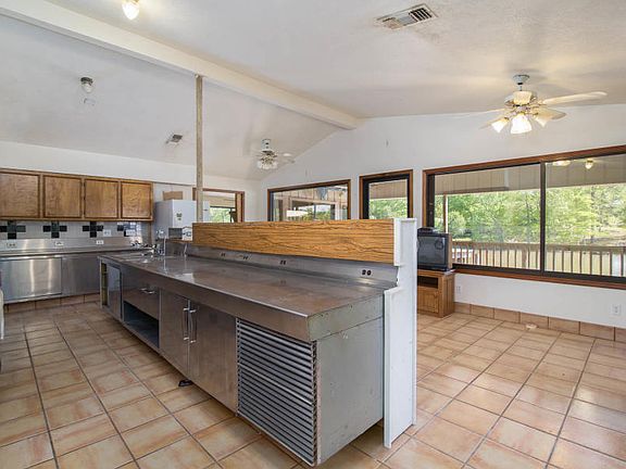 2nd image of 153 Dogwood Dr