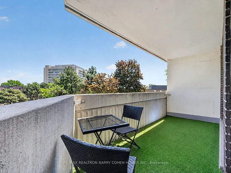 150 Neptune Dr #304 — Photo 11