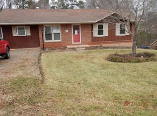 177 Vernon Ln, Axton, VA 24054