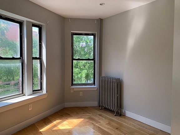 5th image of 1 Convent Ave #22A