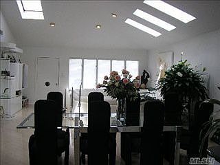 3rd image of 3674 Courtney Ln