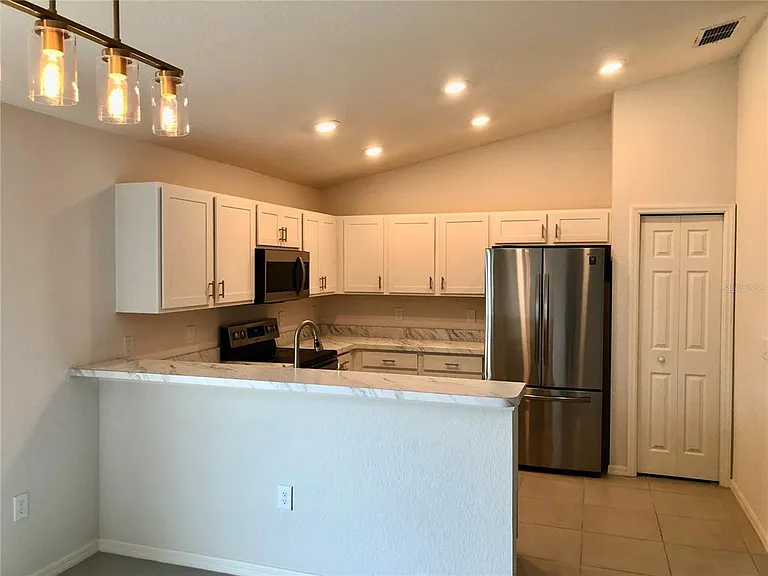 332 Cascara Ln — Photo 3
