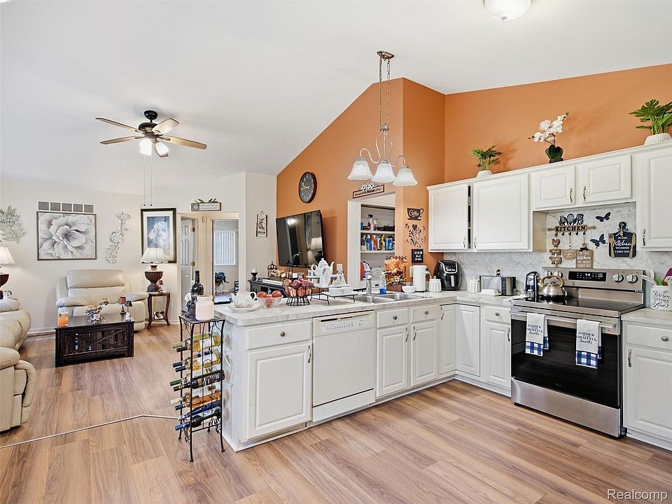 26455 Sanajo Ct, photo 14