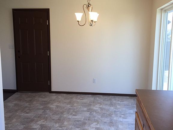 2nd image of 504 S Barbara Ave