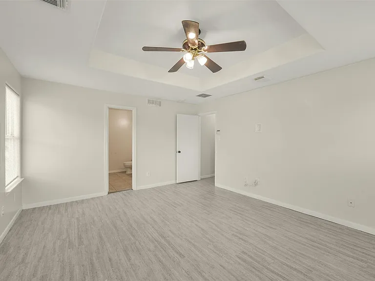 839 Autumn Point Ln — Photo 26