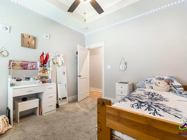 306 Rustic Live Oak Trl — Photo 27