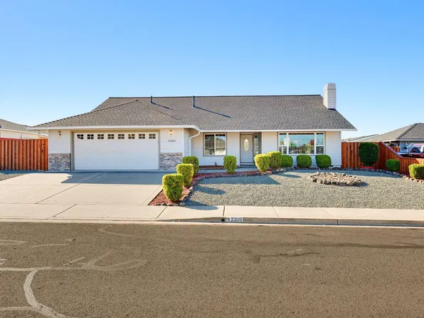2300 Savannah Dr, Central Pt, OR 97502