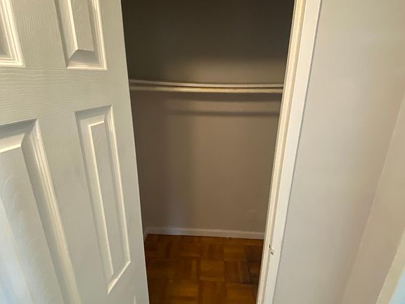 5th image of 33 Duncan Ave #4C