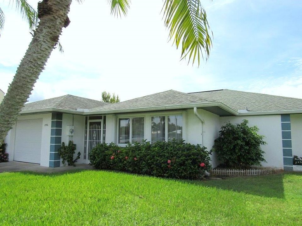 1st image of 2096 SW Gull Harbor Ln
