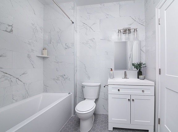 5th image of 1 W Mount Airy Ave #6