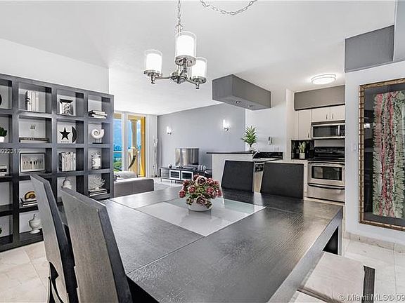 4th image of 1625 Kennedy Cswy APT 1107C