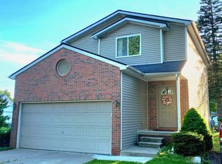 20209 Inkster Rd, Livonia, MI 48152