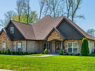 2946 Prince Dr, Clarksville, TN 37043