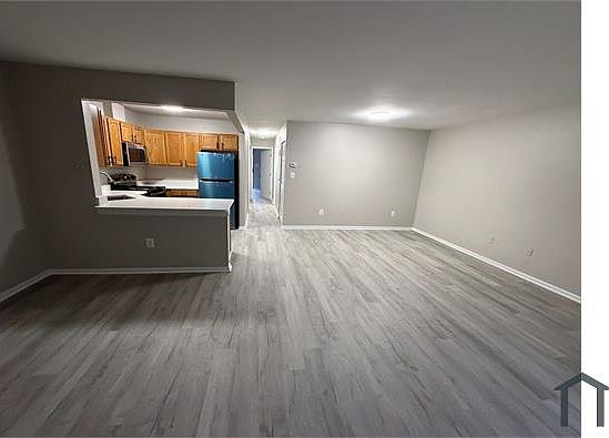 1st image of 61 Ashlar Hill Ct