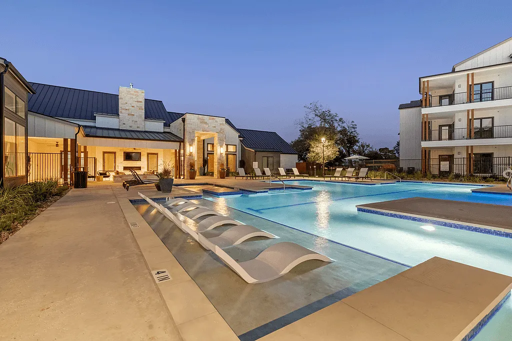 East Vue Ranch Apartments — Photo 4