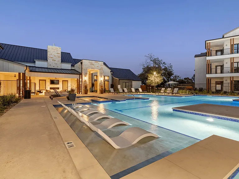 East Vue Ranch Apartments — Photo 4