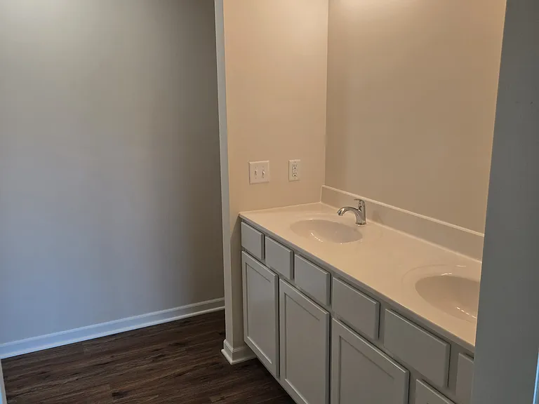 4422 Squaw Valley Dr — Photo 11