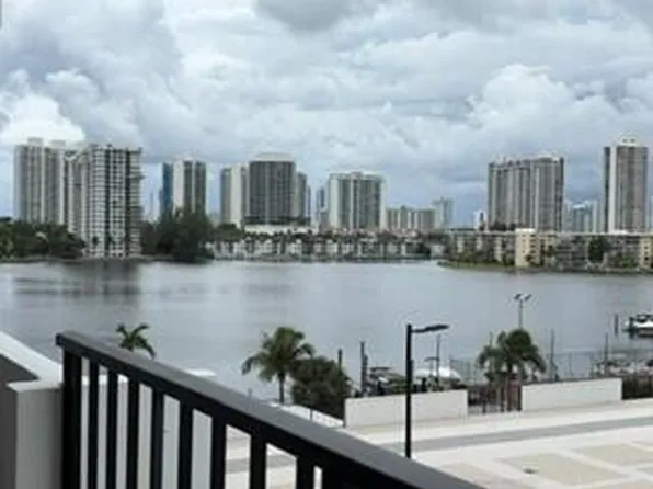 2780 NE 183rd St, Aventura, FL