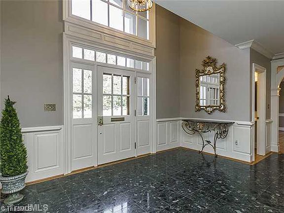 2nd image of 1011 Country Club Dr
