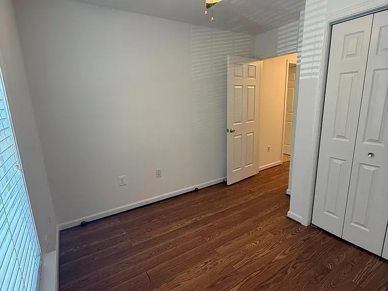1554 Beverly Ct — Photo 33