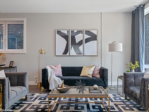 3rd image of 1447 W Blackhawk St #2