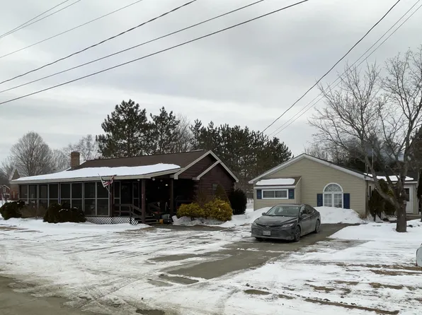 12 a, 12 b York Street #B, Solon, ME 04979