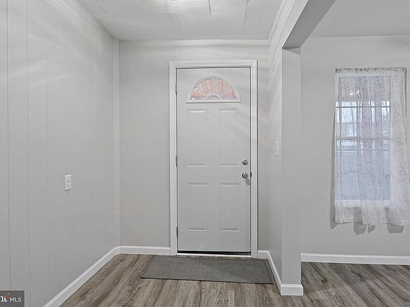 5th image of 4 Chestnut St