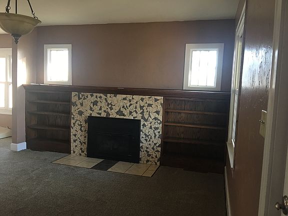 Gas fireplace insert 