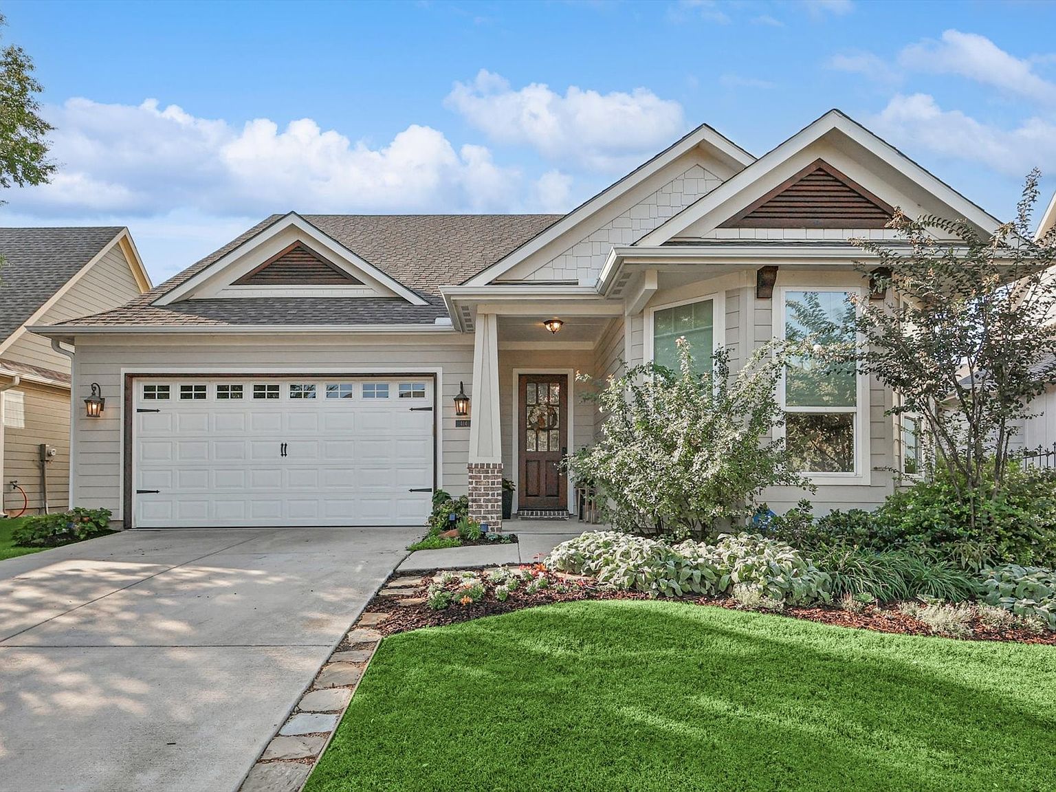 House on the hill トート　Argyle 4904 Argyle Ln, Denton, TX 76226 [Updated 7/1]