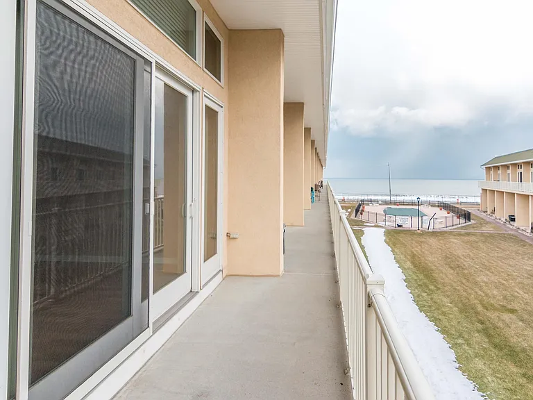 448 Ocean Ave #14B — Photo 5
