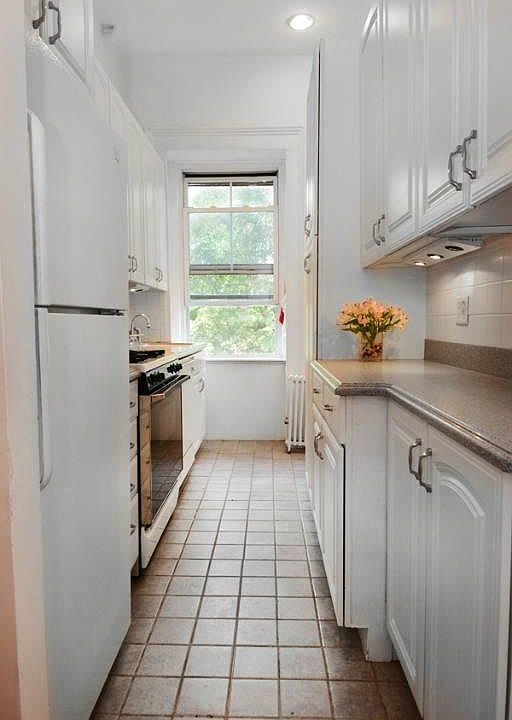 1st image of 472 Henry St APT 4