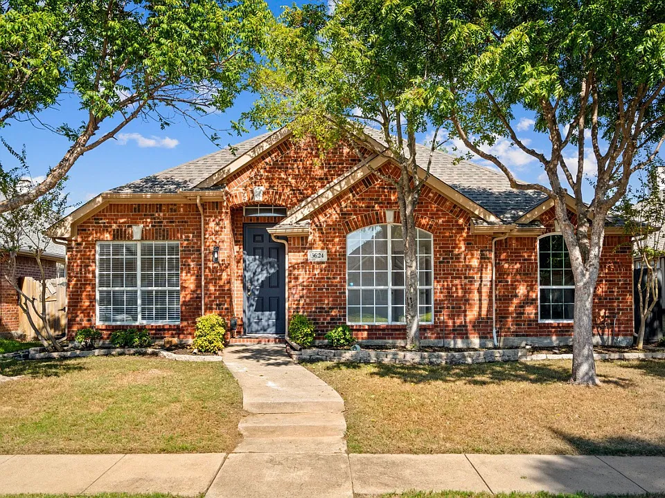 5624 Buckskin Dr