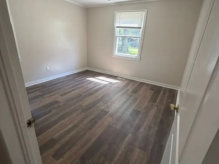 100 Bryan Blvd — Photo 7