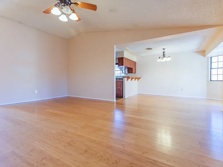701 Venus Ave — Photo 25