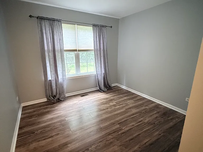1285 N Red Oak Cir #1 — Photo 6