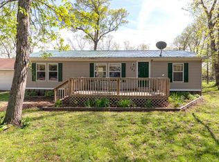 127 Oak Dr, Dunkerton, IA 50626