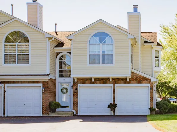 571 Grosse Pointe Cir #11-7, Vernon Hills, IL 60061