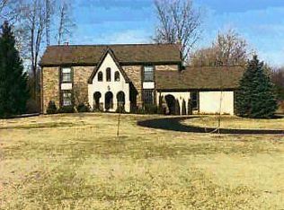 1950 W Temperance Rd, Temperance, MI 48182