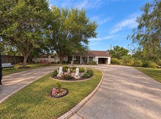 105 Walker St, Alice, TX 78332