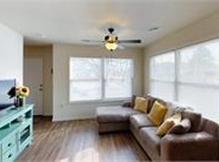 901 N 10th St UNIT 3, Manhattan, KS 66502