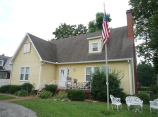 1525 Burnett Ln, Vincennes, IN 47591