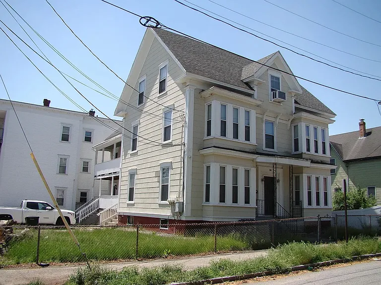 86 School St #2 — Photo 2